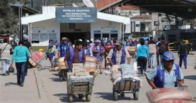 Comercio en frontera con Argentina: Bs 29 equivalen ahora a 1.000 pesos argentinos Comercio en frontera con Argentina: Bs 29 equivalen ahora a 1.000 pesos argentinos