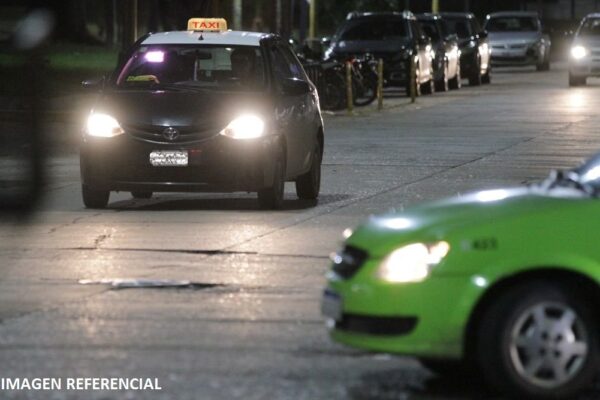Santa Cruz: Rescatan a una joven de un taxi gracias a su GPS activo