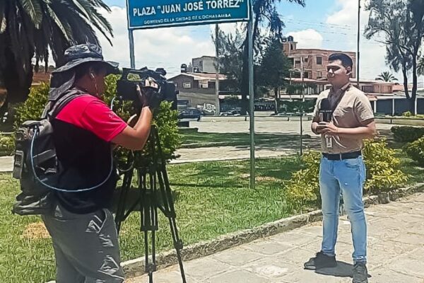 Intentan ahorcar a periodista en un punto de bloqueo