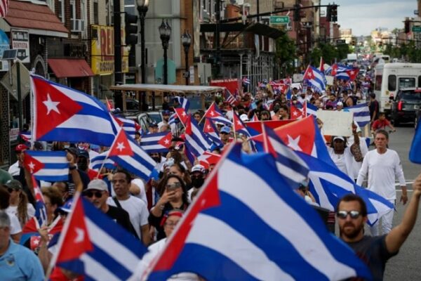Presidente de Cuba anuncia liberación de 553 presos tras conversaciones con el Vaticano