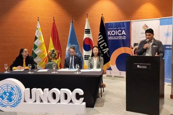 Corea se suma a proyecto para potenciar la producción de café y controlar expansión de cultivos de coca en Yungas