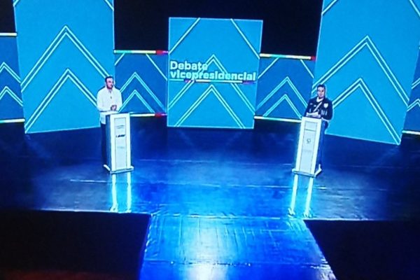 Debate vicepresidencial dejó un sabor a poco y una imagen de circo mediático